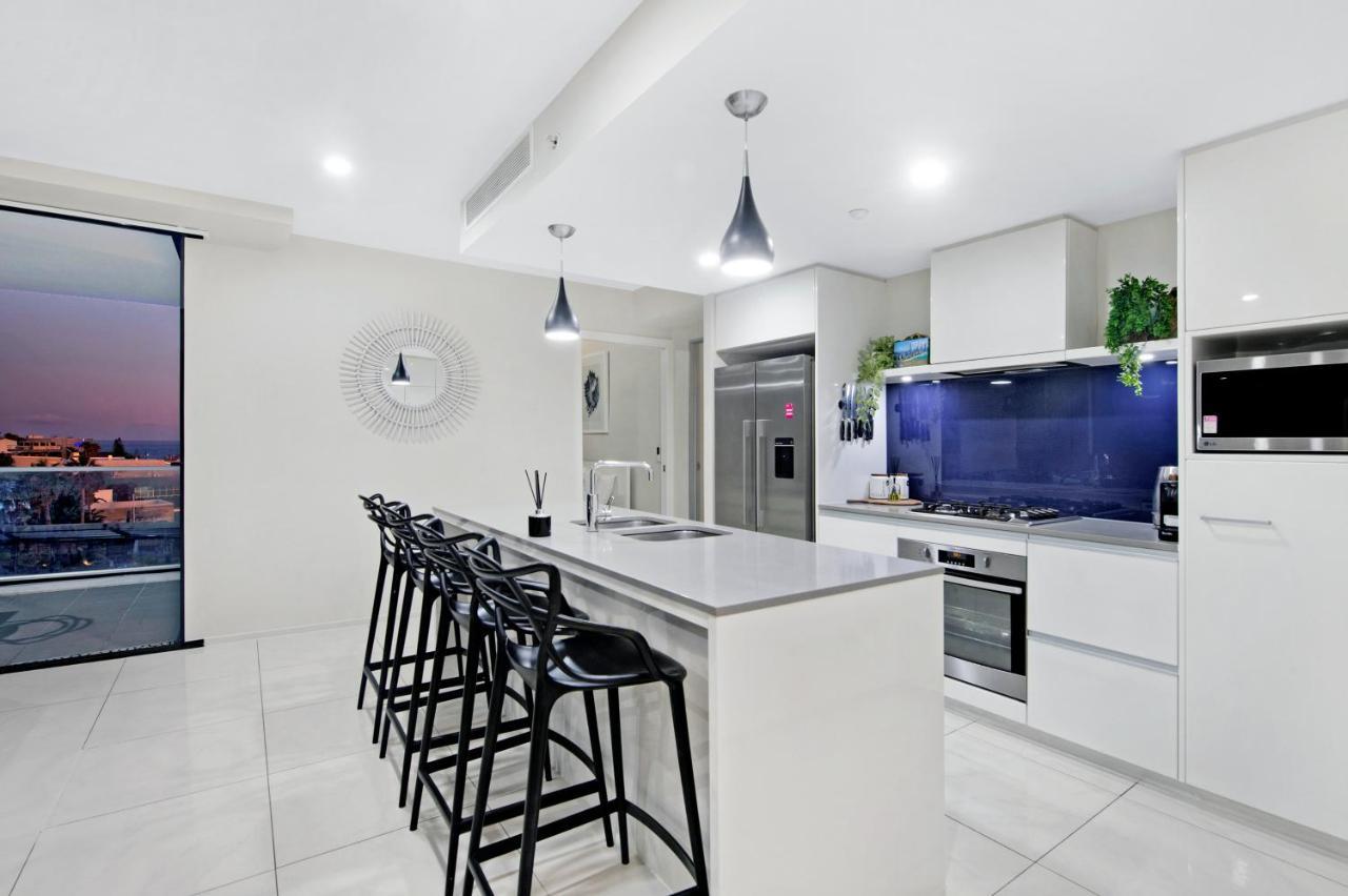 Circle On Cavill Surfers Paradise Apartment