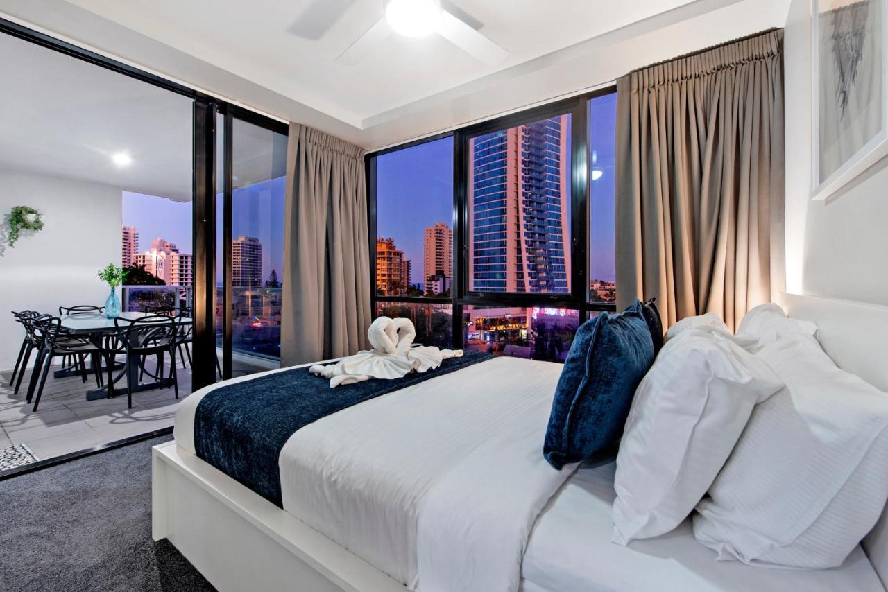 Circle On Cavill Surfers Paradise